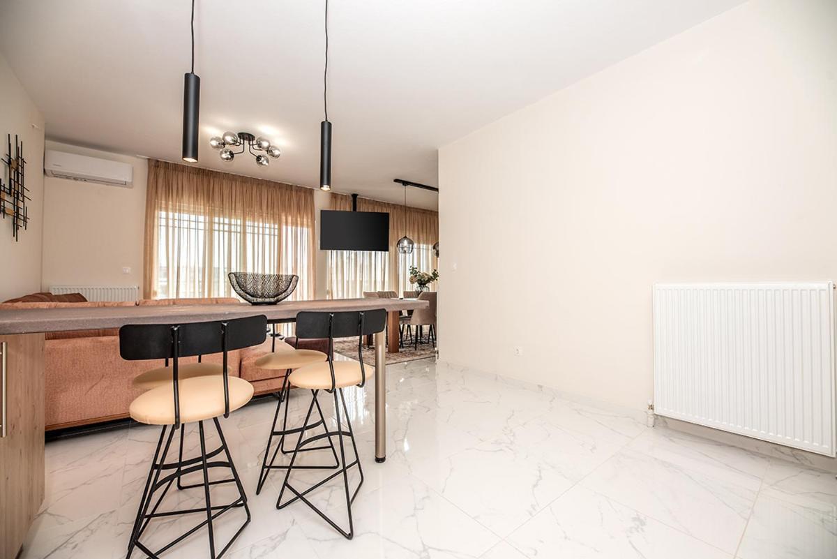 Central Luxury Apartment Thessaloníki Ngoại thất bức ảnh