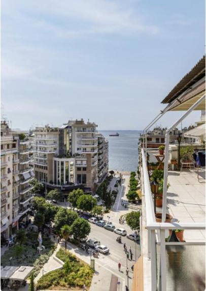 Central Luxury Apartment Thessaloníki Ngoại thất bức ảnh